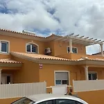 Holiday Housev5 W/Pool & Bbq